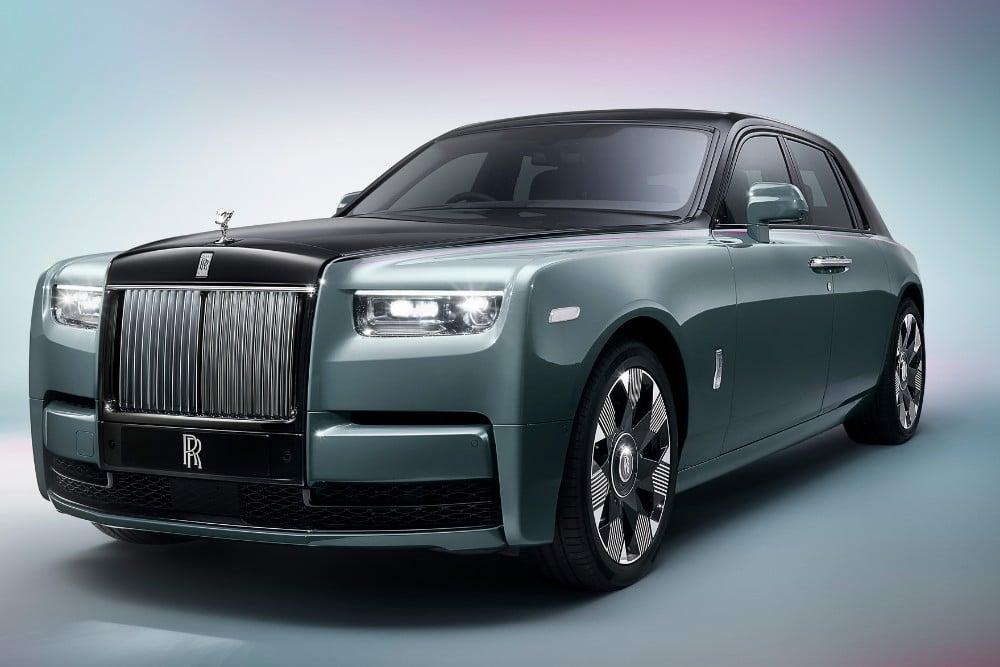 https://autogreeknews.gr/wp-content/uploads/2022/05/Rolls-Royce-Phantom1.jpg