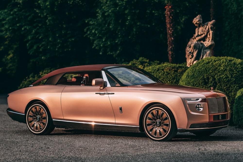 https://autogreeknews.gr/wp-content/uploads/2022/05/Rolls-Royce.jpg