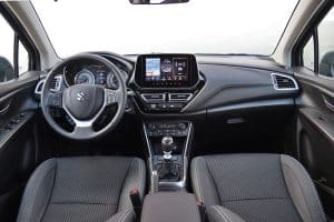 Suzuki S-Cross 1.4T 4WD (10)