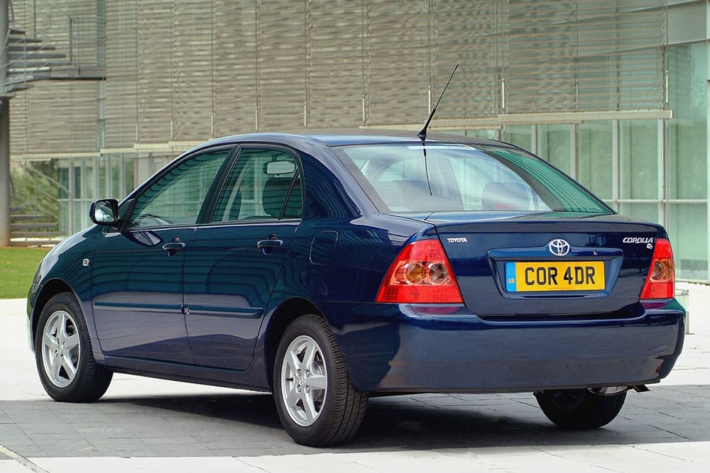 https://autogreeknews.gr/wp-content/uploads/2022/05/Toyota-Corolla-2004-5.jpg