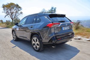 Toyota RAV4 PHEV (2)