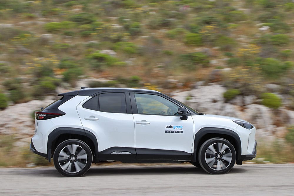 https://autogreeknews.gr/wp-content/uploads/2022/05/Toyota-Yaris-Cross-Hybrid-AWD-10.jpg