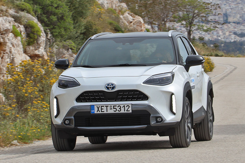 https://autogreeknews.gr/wp-content/uploads/2022/05/Toyota-Yaris-Cross-Hybrid-AWD-4.jpg