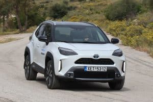 Toyota Yaris Cross Hybrid AWD (9)