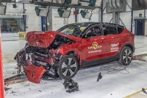 Volvo-C40-Recharge-crash-test-(2)
