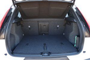 Volvo XC40 Recharge P6 (11)