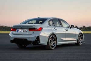 bmw-3-series-2022-(4)