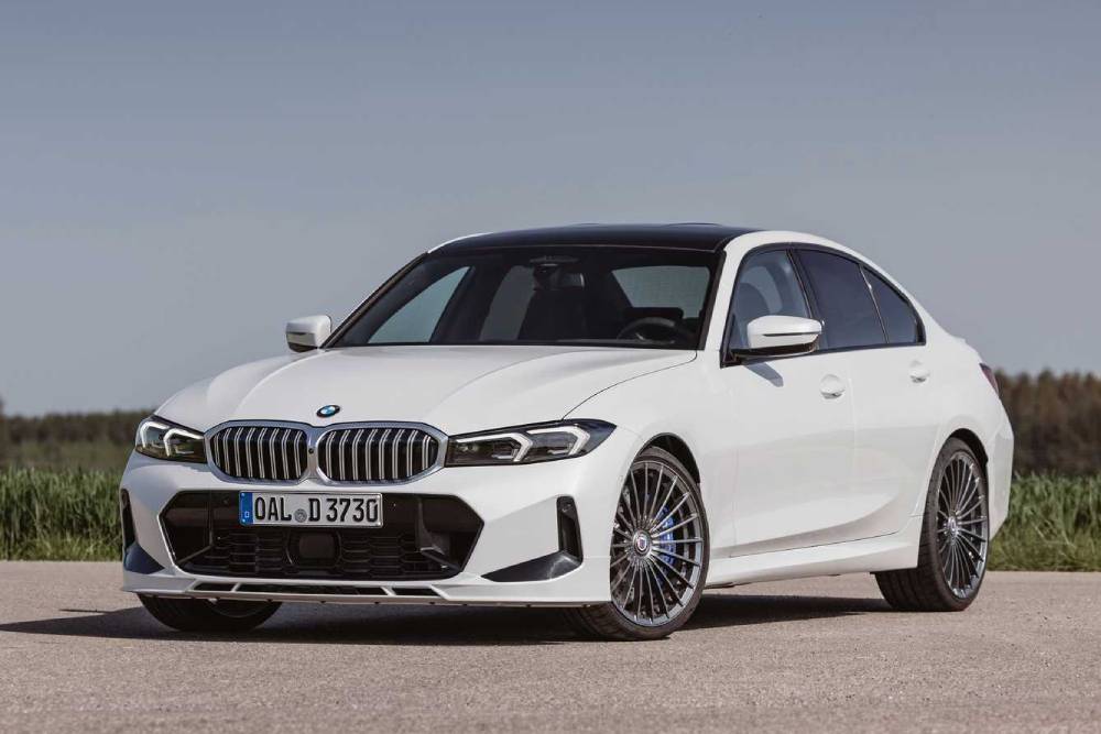 https://autogreeknews.gr/wp-content/uploads/2022/05/bmw-alpina-d3-s-limousine-und-touring-2022-3.jpg