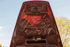 ferrari enzo signed by schumacher (4)