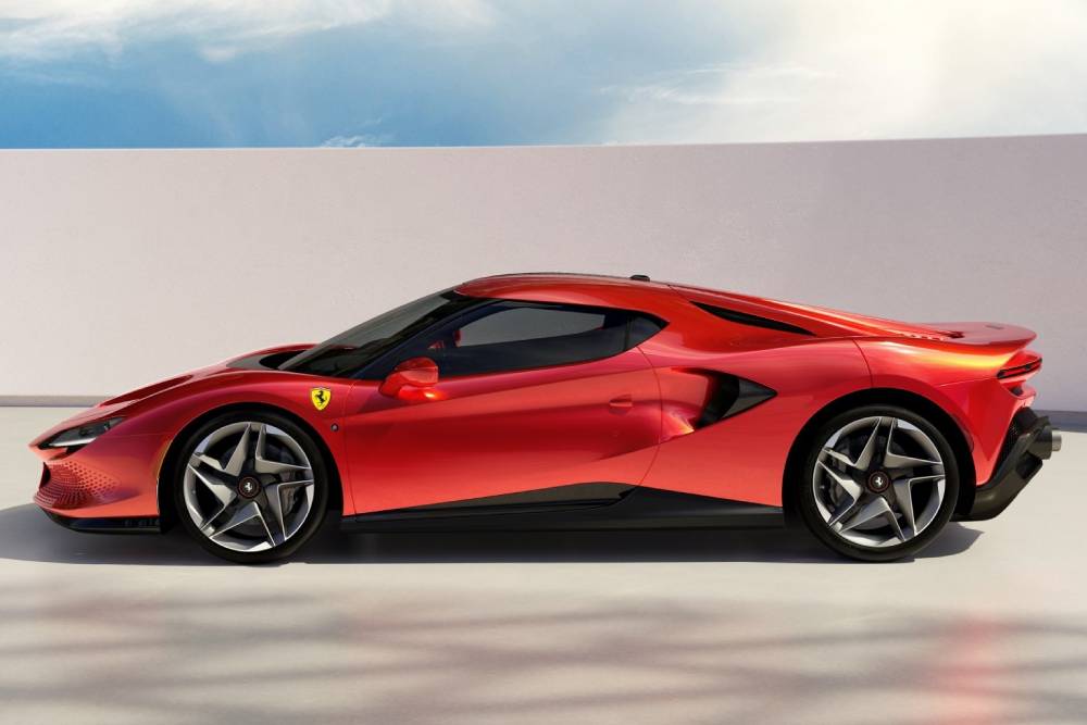 https://autogreeknews.gr/wp-content/uploads/2022/05/ferrari-sp48-unica-officially-unveiled-it-s-a-one-1.jpg