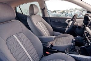 hyundai-i10-front-seats