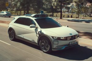 hyundai-ioniq-5-robotaxi-(1)