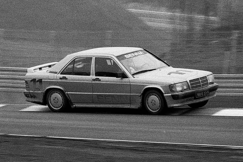 https://autogreeknews.gr/wp-content/uploads/2022/05/mercedes-190e-senna-06.jpg