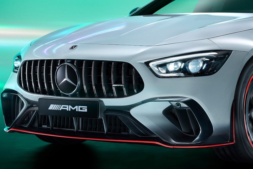 https://autogreeknews.gr/wp-content/uploads/2022/05/mercedes-amg-f1-5.jpg