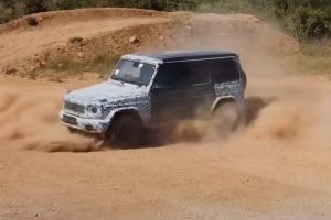 mercedes eqg tank turn