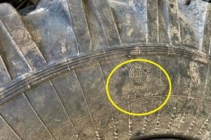 russia-fights-in-ukraine-with-war-vehicles-equippe (3)