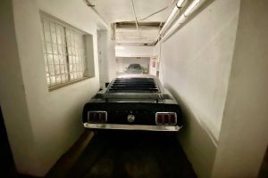 this-london-parking-space-costs-85000-you-have-to- (3)