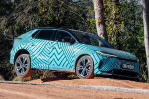 toyota-bz4x-2022-covered-drive (2)