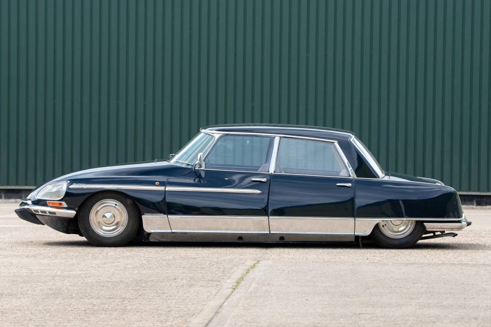 https://autogreeknews.gr/wp-content/uploads/2022/06/1969-Citroen-DS-21-Majesty-Saloon-2.jpg