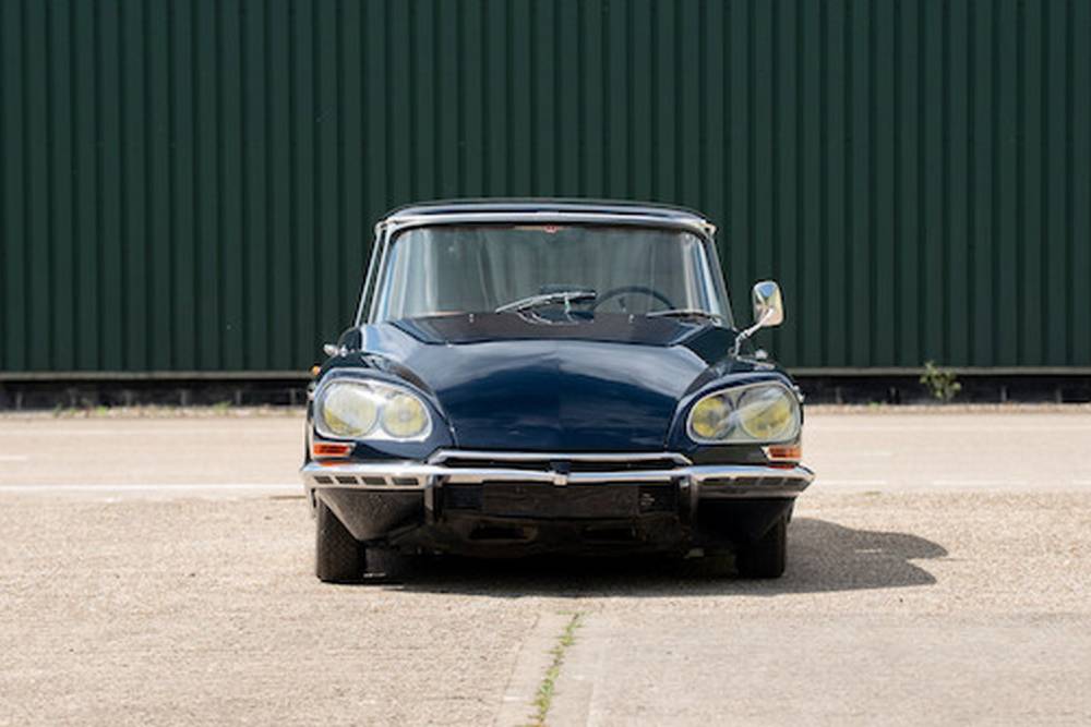 https://autogreeknews.gr/wp-content/uploads/2022/06/1969-Citroen-DS-21-Majesty-Saloon-7.jpg