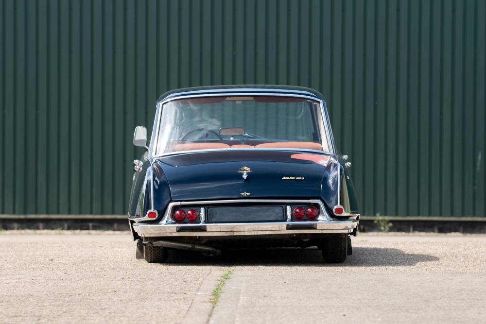 https://autogreeknews.gr/wp-content/uploads/2022/06/1969-Citroen-DS-21-Majesty-Saloon-8.jpg