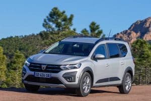 2022-Dacia-Jogger-(2)