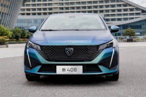 2022-Peugeot-408-Sedan-China-10
