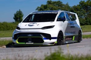 2022_FORD_E-TRANSIT_SUPERVAN_40