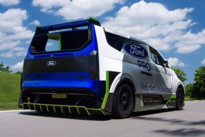 2022_FORD_E-TRANSIT_SUPERVAN_44