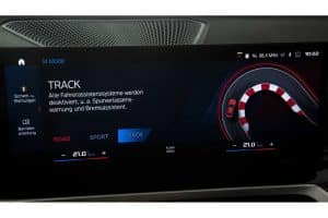 2023-bmw-m2-prototype-interior (4)