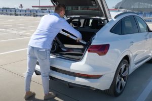 Audi-electric-kick-scooter_13