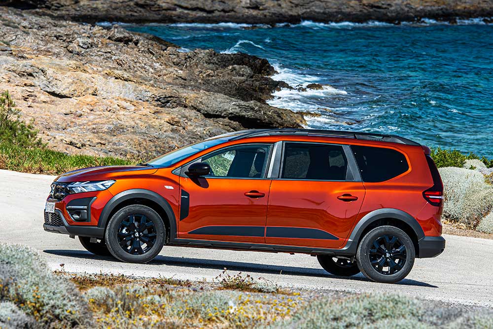 https://autogreeknews.gr/wp-content/uploads/2022/06/Dacia-Jogger-6.jpg