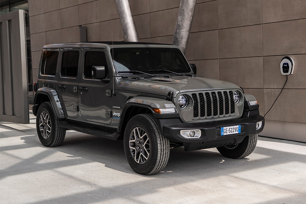 https://autogreeknews.gr/wp-content/uploads/2022/06/JeepWrangler4xe.jpg