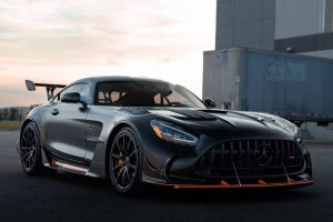 Mercedes-AMG-GT-Black-Series-Renntech-1