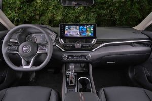 Nissan-Altima-2022-(10)