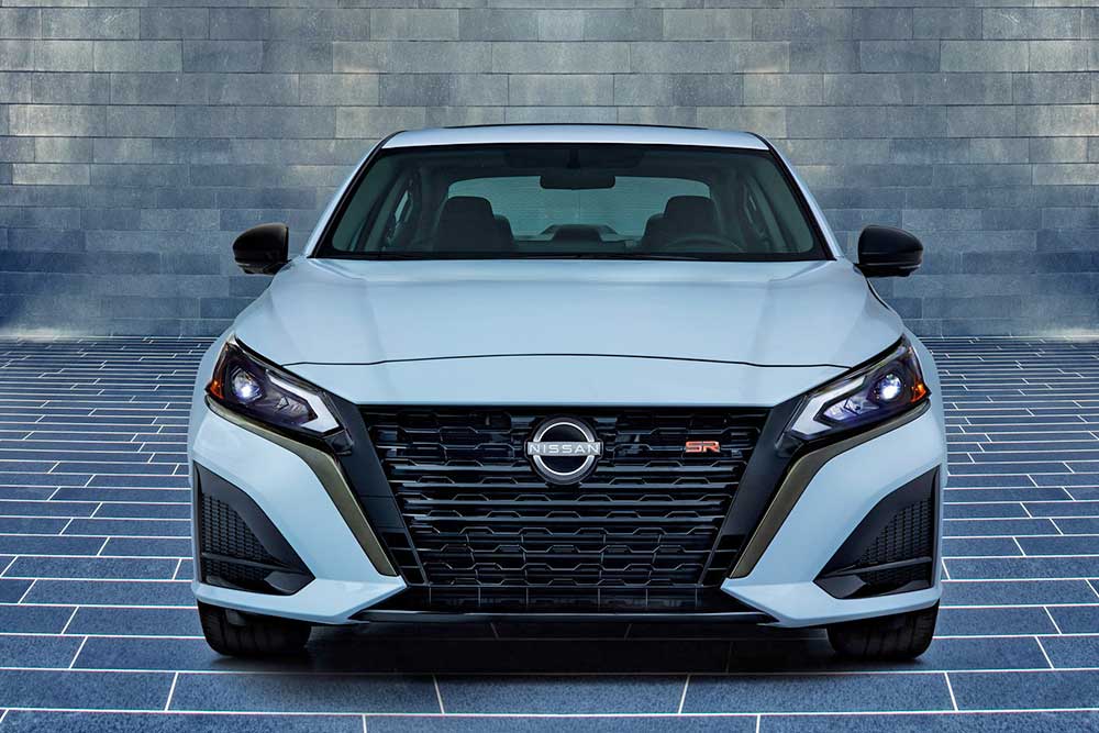 https://autogreeknews.gr/wp-content/uploads/2022/06/Nissan-Altima-2022-4.jpg