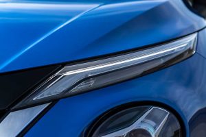 Nissan-Juke-front-lights