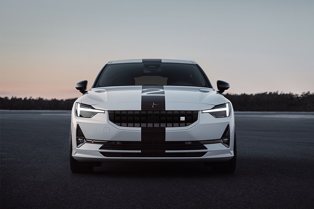https://autogreeknews.gr/wp-content/uploads/2022/06/Polestar_2_BST_edition_2704.jpg