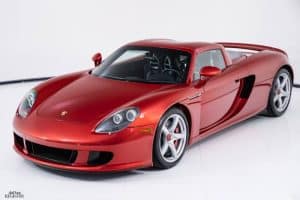 Porsche-Carrera-GT-1