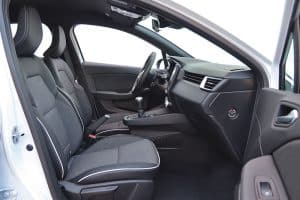 Renault-Clio-1.5-Blue-dCi-100-hp-(12)