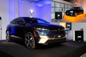 Renault-Megane-E-Tech-Clio-Williams-2