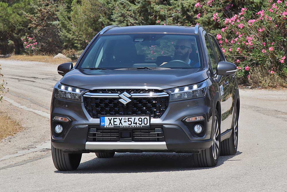 https://autogreeknews.gr/wp-content/uploads/2022/06/Suzuki-S-Cross-2WD-2022-12.jpg