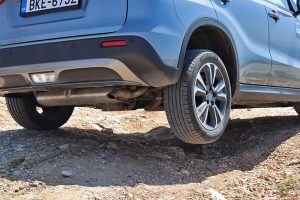 Suzuki-Vitara-1.4-Hybrid-off-road