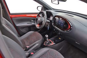 Toyota-Aygo-X-(17)