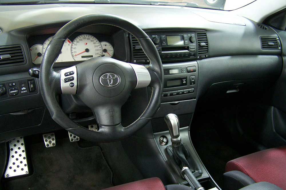 https://autogreeknews.gr/wp-content/uploads/2022/06/Toyota-Corolla-Compressor-8.jpg