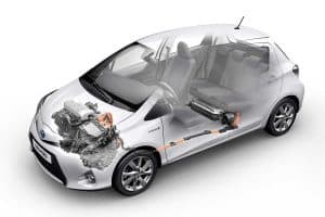 Toyota-Yaris-Hybrid-2012-(2)