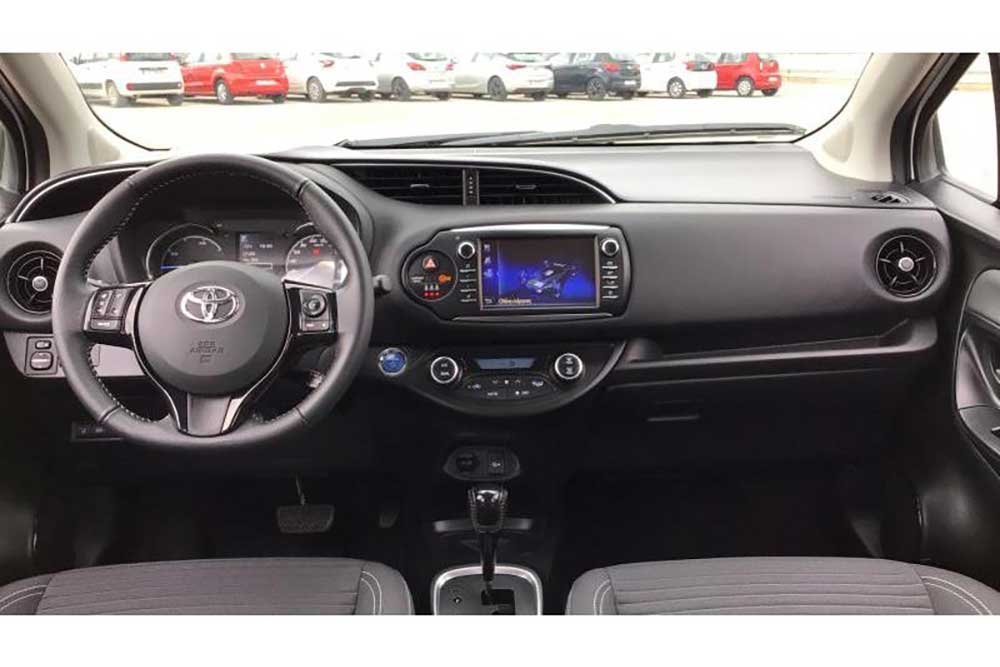 https://autogreeknews.gr/wp-content/uploads/2022/06/Toyota-Yaris-Hybrid-2018-4.jpg
