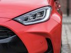Toyota-Yaris-front-light