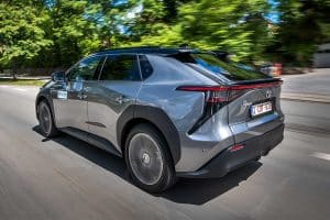 Toyota_Bz4x_Mediumweb-77