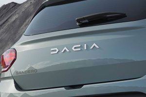 dacia-la-nuova-identita-di-marca-della-gamma (10)
